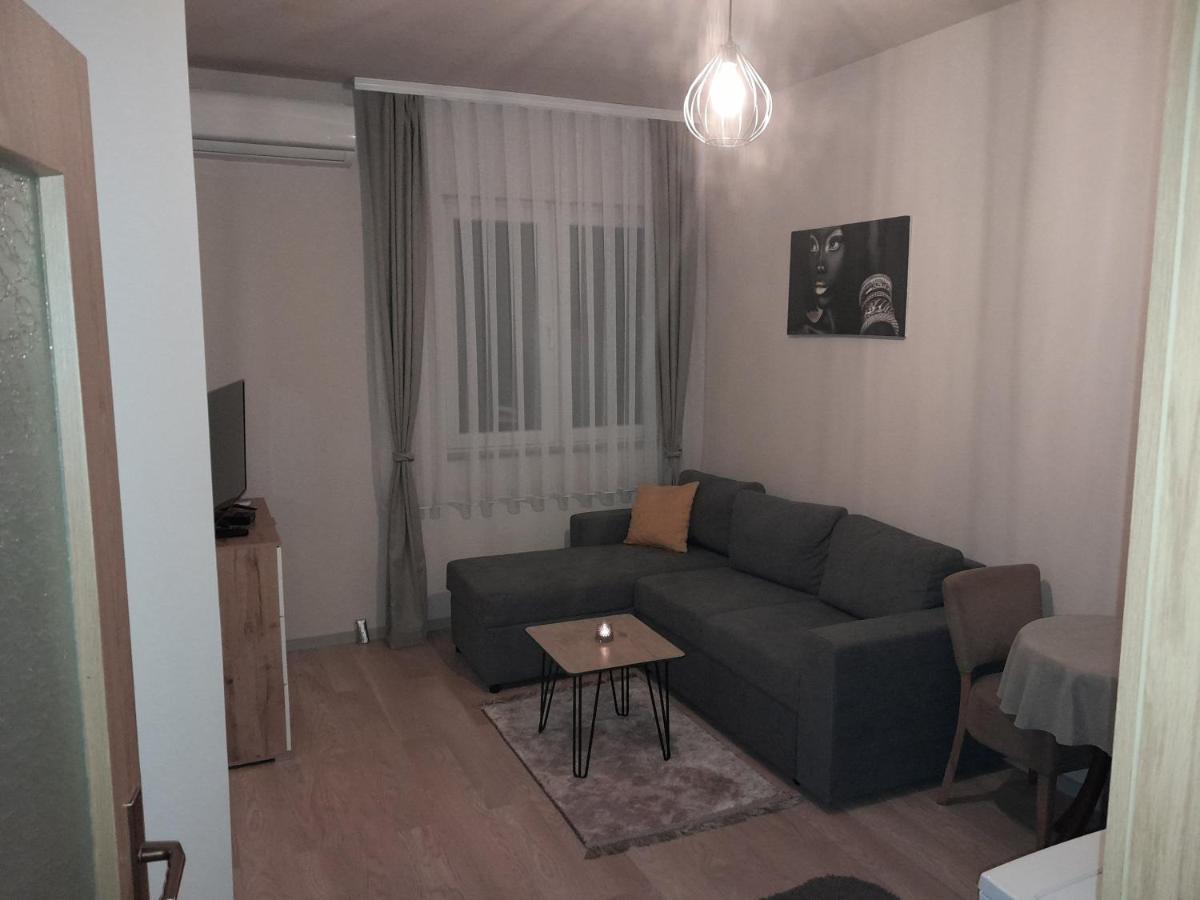 Gray Apartament 2 Priština Exteriér fotografie