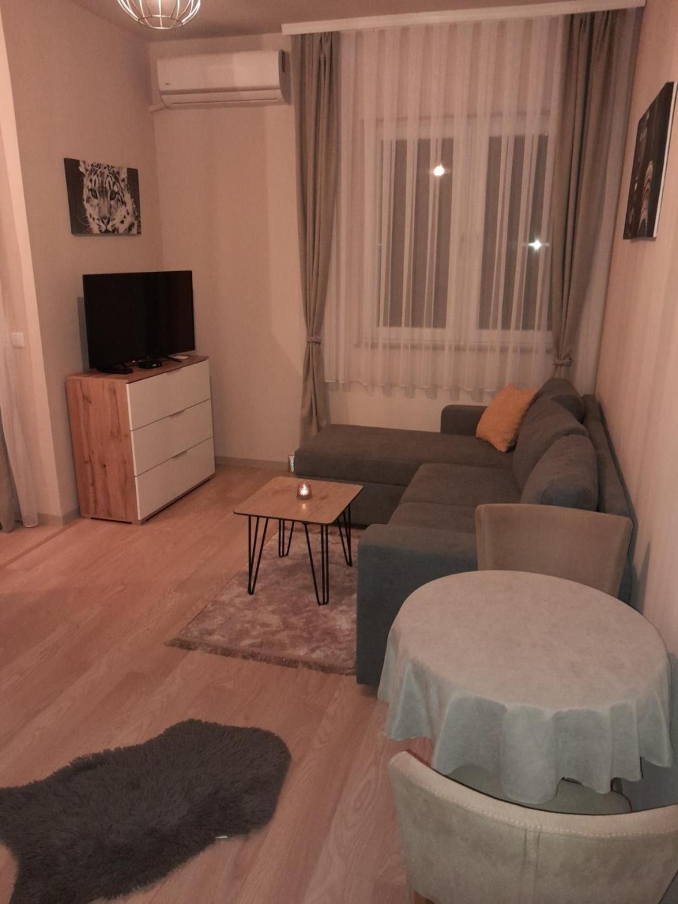 Gray Apartament 2 Priština Exteriér fotografie